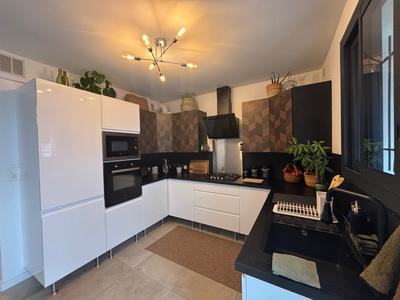 Maison - 107 m² - 4 pièces