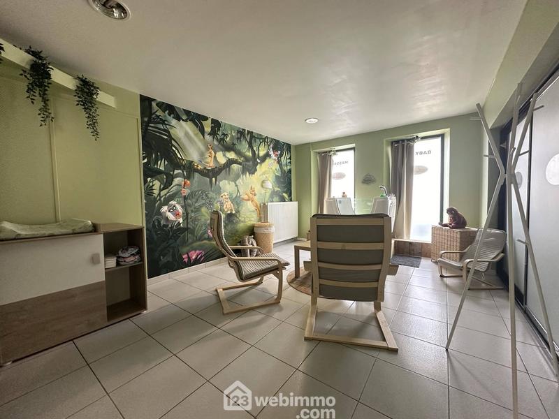 Local commercial - 102 m² - 4 pièces