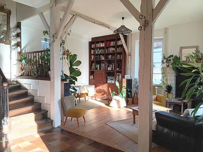 Maison - 200 m² - 10 pièces