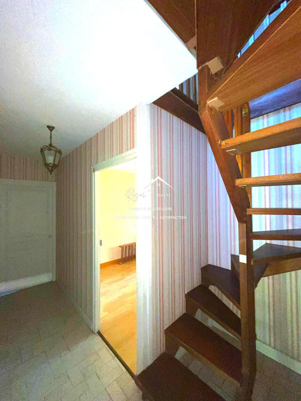 Maison ancienne - 137 m² - 9 pièces