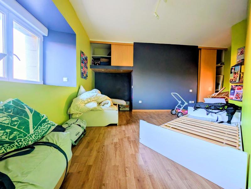 Maison - 213 m² - 7 pièces