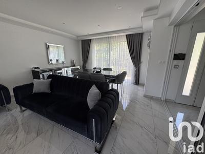 Maison - 139 m² - 6 pièces