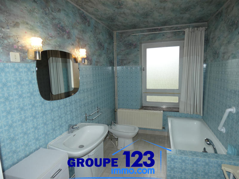Maison - 180 m² - 5 pièces
