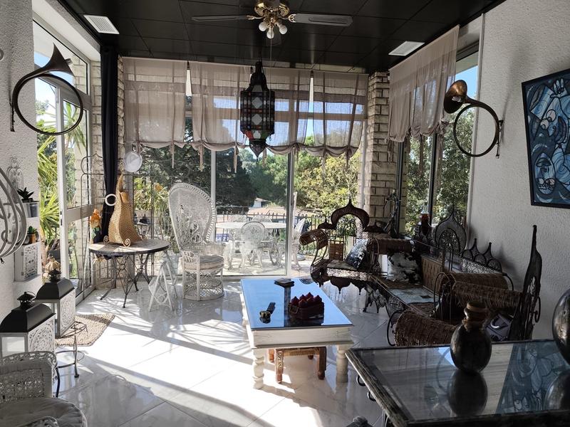 Villa - 250 m² - 8 pièces