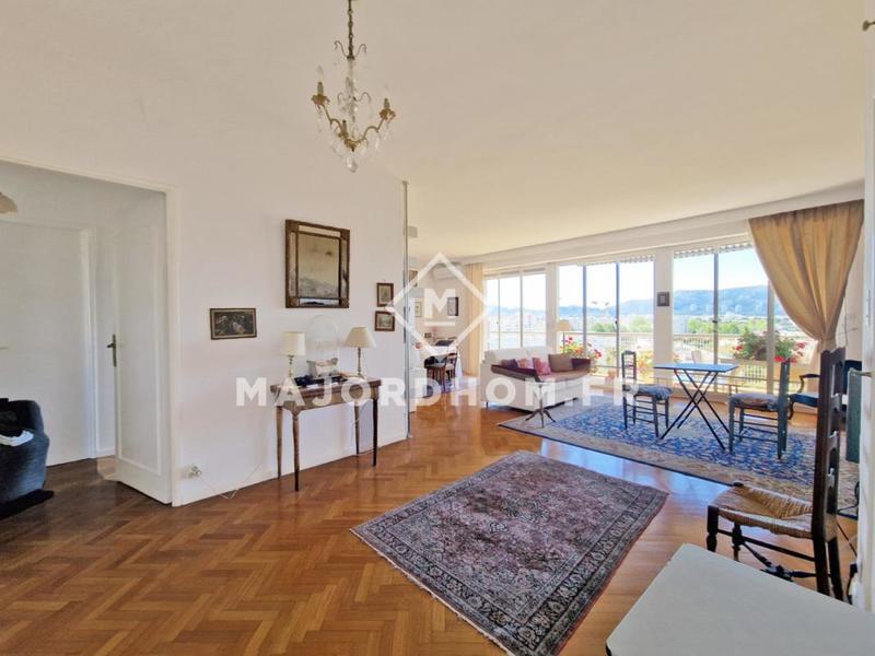 Appartement - 95 m² - 4 pièces