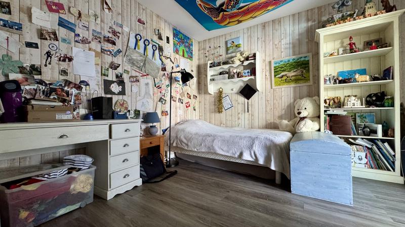 Maison - 140 m² - 5 pièces