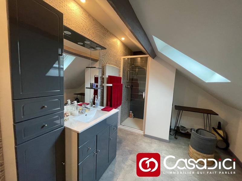 Maison traditionnelle - 146 m² - 4 pièces