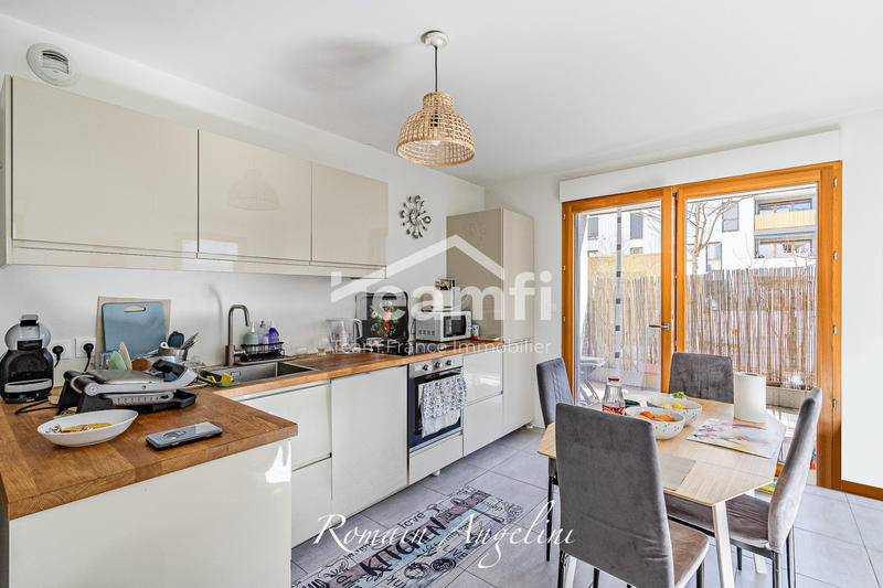 Appartement - 75 m² - 4 pièces