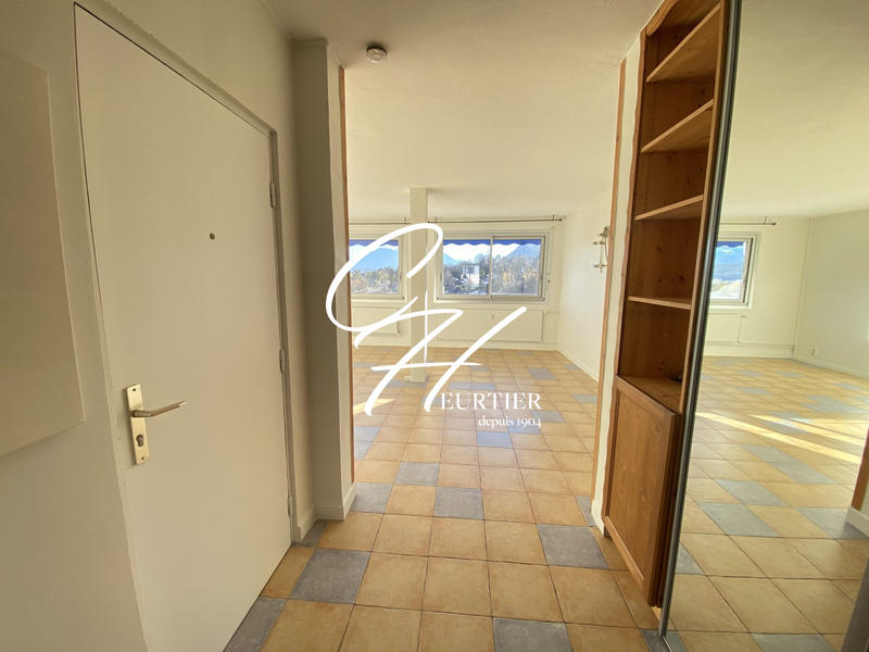 Appartement - 79 m² - 3 pièces