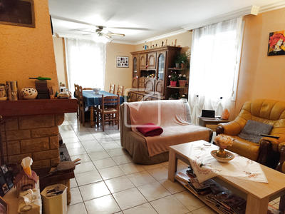 Maison - 167 m² - 8 pièces