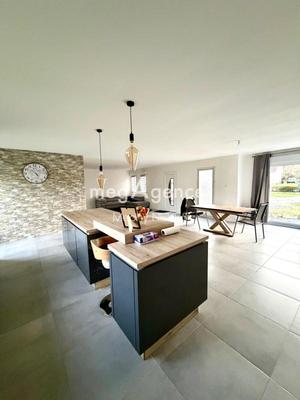 Maison - 100 m² - 4 pièces