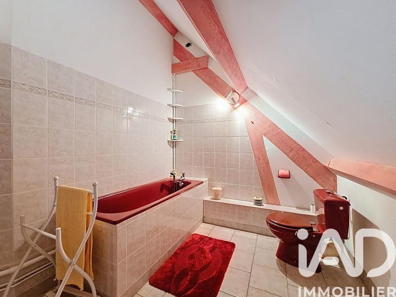 Maison - 202 m² - 5 pièces