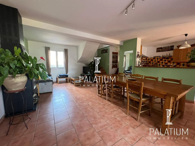 Maison - 97 m² - 5 pièces