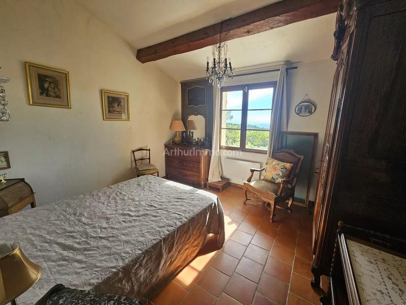 Maison - 261 m² - 7 pièces