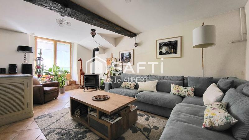 Maison - 213 m² - 8 pièces