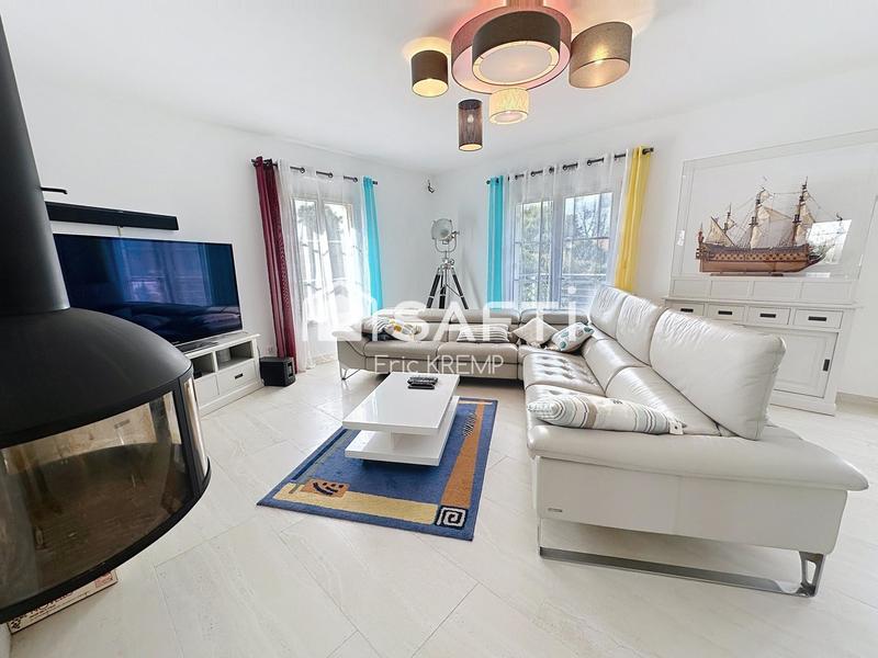 Maison - 230 m² - 7 pièces