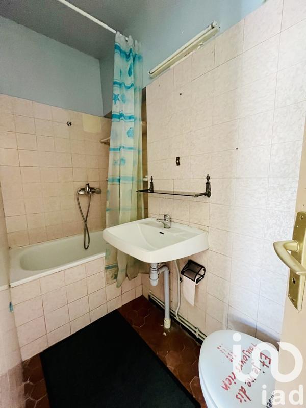 Maison - 330 m² - 13 pièces