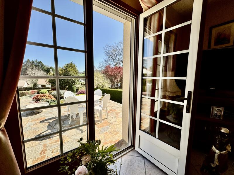 Maison - 140 m² - 5 pièces