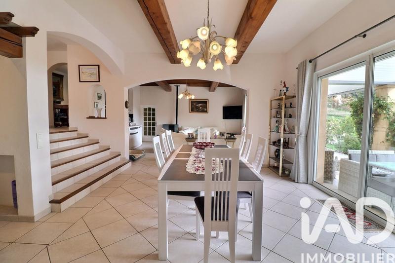 Maison - 187 m² - 5 pièces