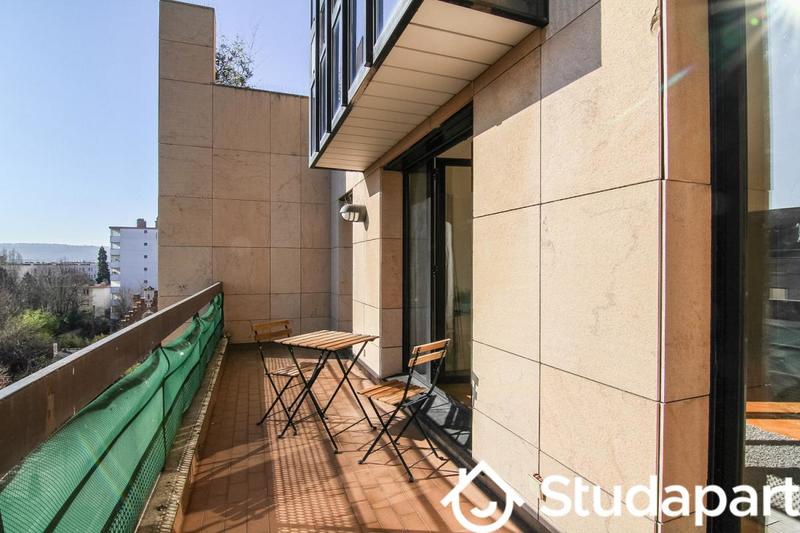 Chambre - 11 m² - 1 pièce