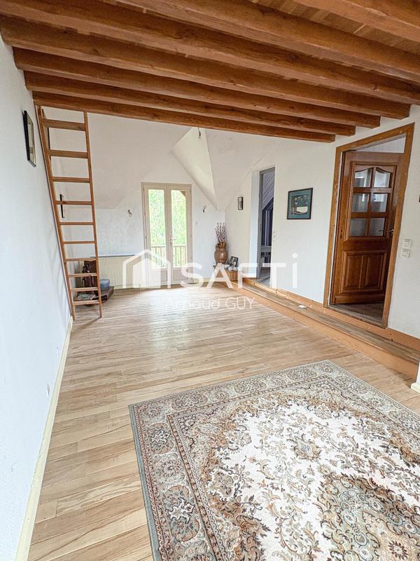Maison - 230 m² - 8 pièces