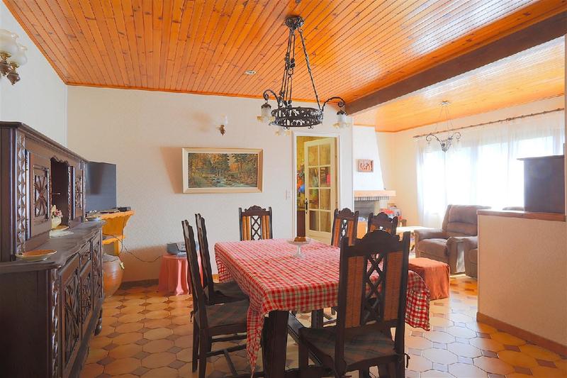 Maison - 95 m² - 6 pièces