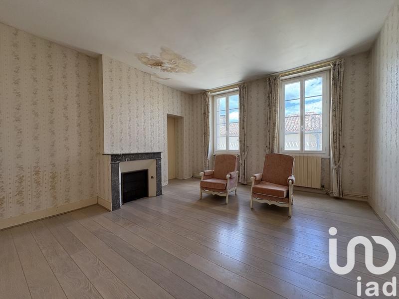 Maison - 330 m² - 9 pièces