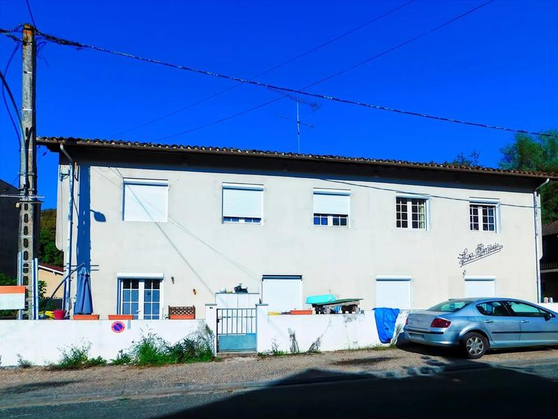 Appartement - 195 m² - 9 pièces