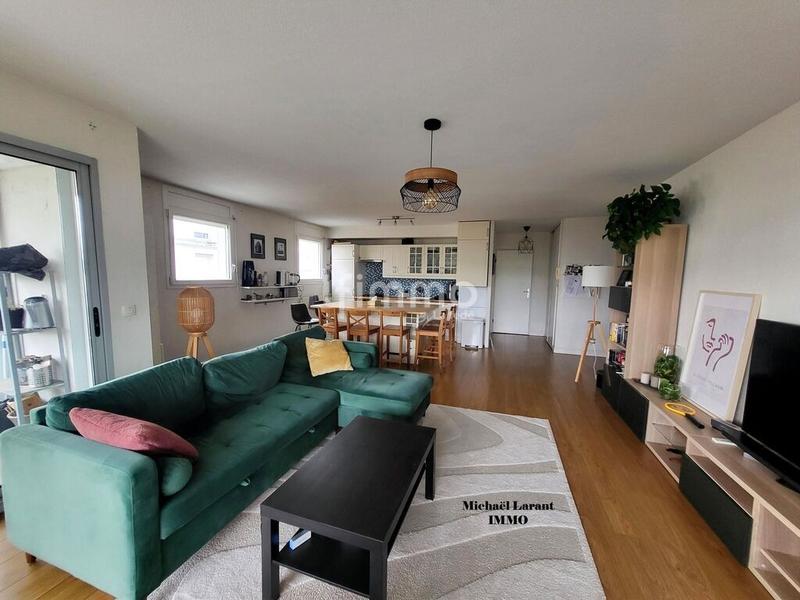 Appartement - 80 m² - 3 pièces