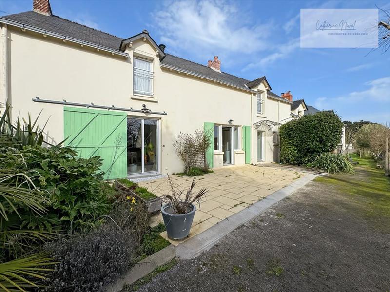 Maison - 260 m² - 11 pièces