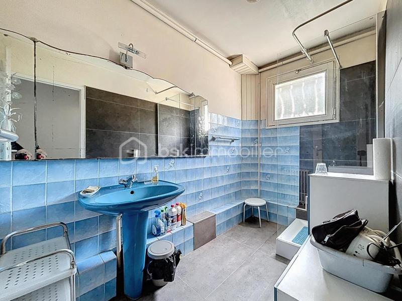 Maison - 200 m² - 8 pièces