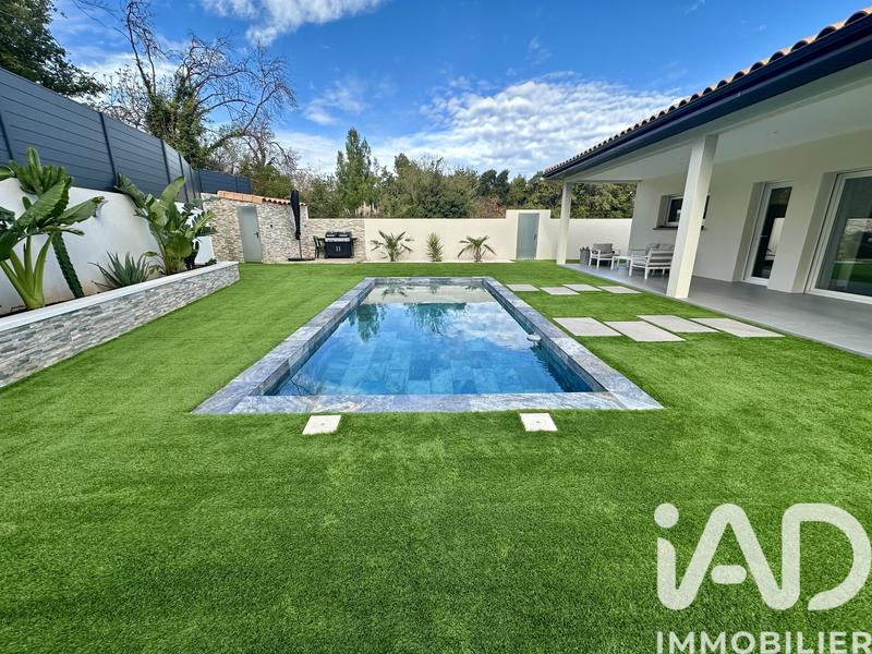 Maison - 163 m² - 6 pièces