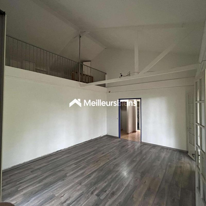 Propriété - 163 m² - 7 pièces