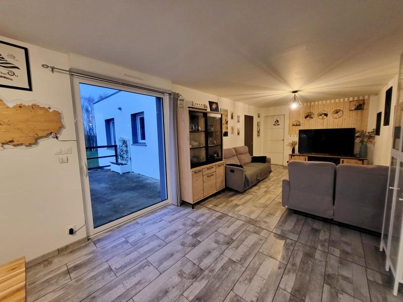 Maison - 330 m² - 15 pièces