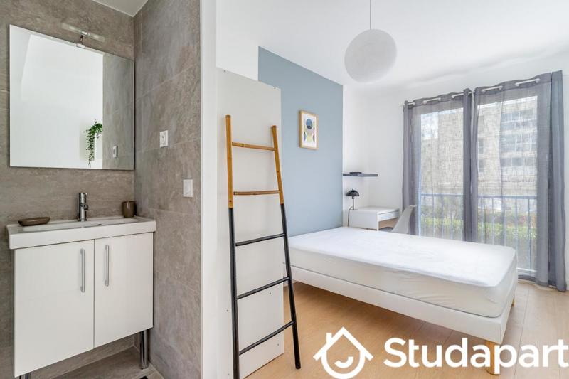 Chambre - 10 m² - 1 pièce