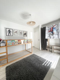 Maison - 137 m² - 5 pièces