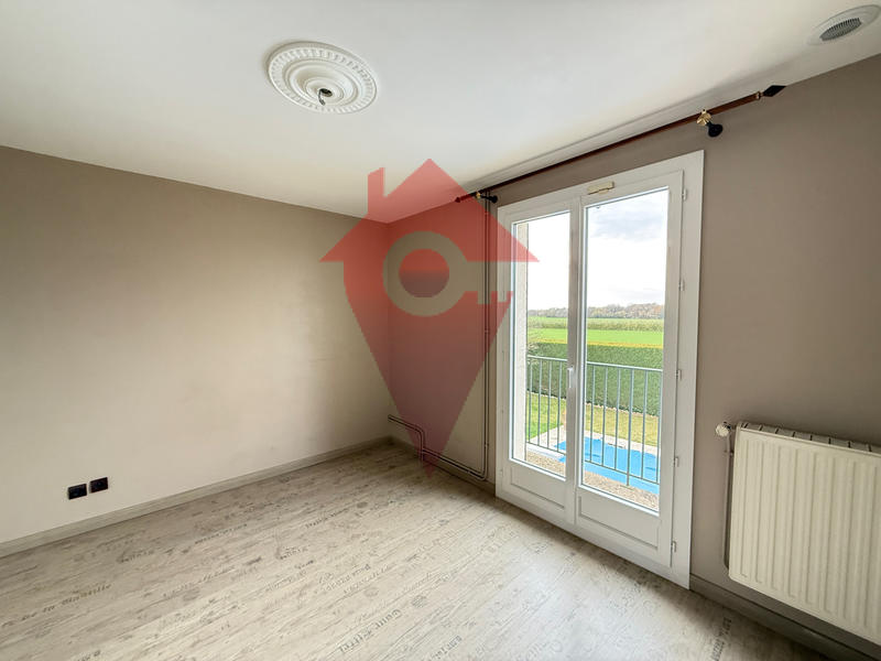 Maison - 180 m² - 8 pièces