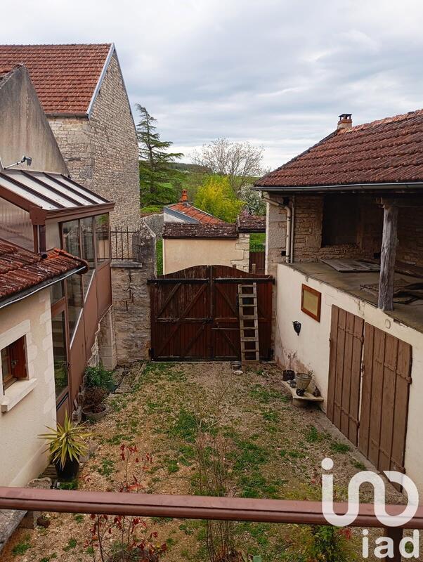 Maison de village - 105 m² - 4 pièces