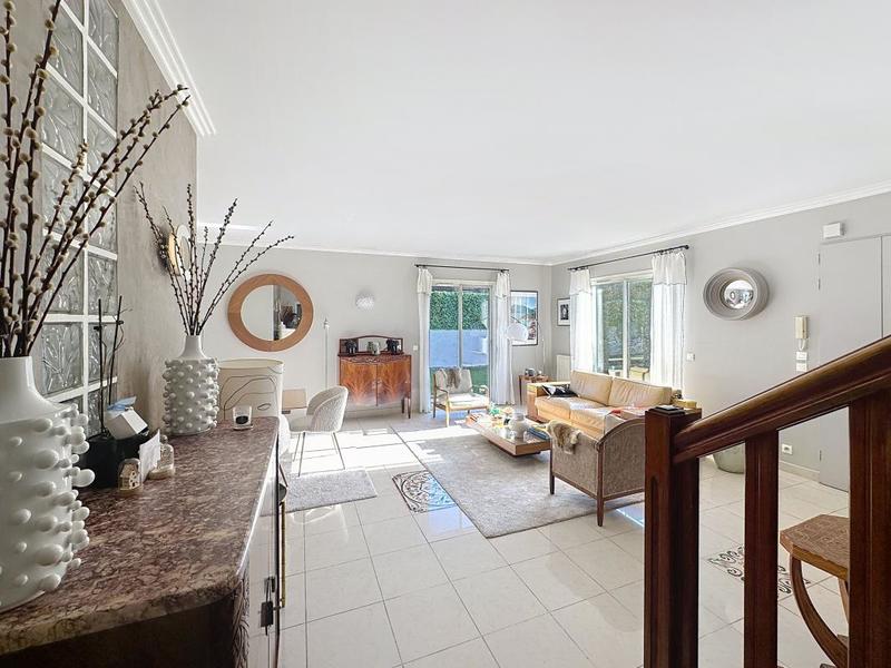 Maison - 153 m² - 5 pièces