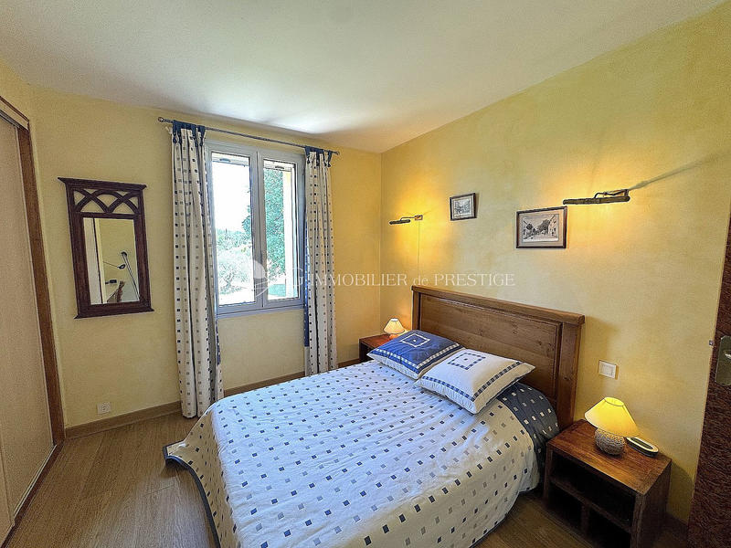 Mas - 257 m² - 9 pièces