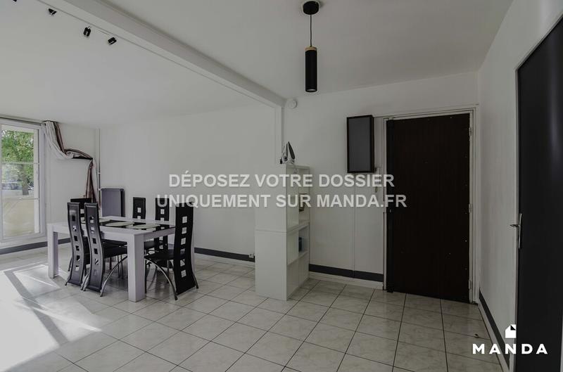 Chambre - 10 m² - 4 pièces