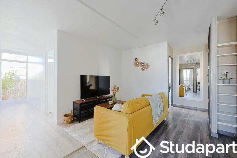 Chambre - 10 m² - 1 pièce