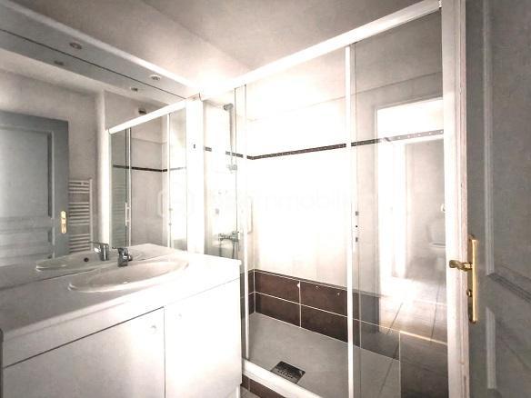 Appartement - 82 m² - 3 pièces