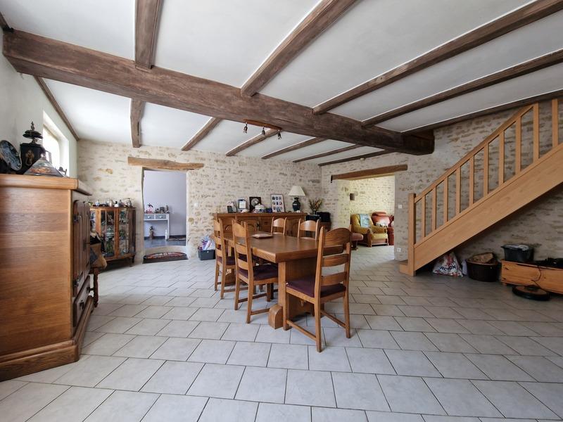 Maison - 175 m² - 6 pièces