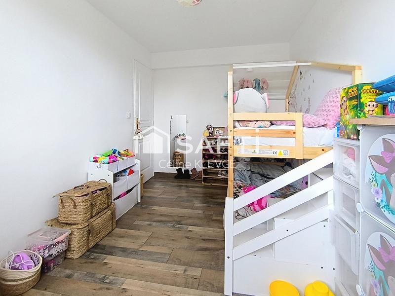 Maison - 90 m² - 5 pièces