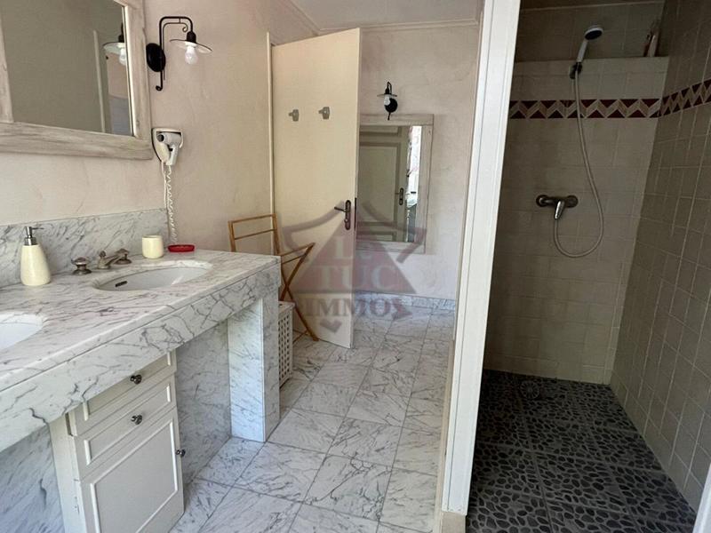 Demeure - 522 m² - 10 pièces