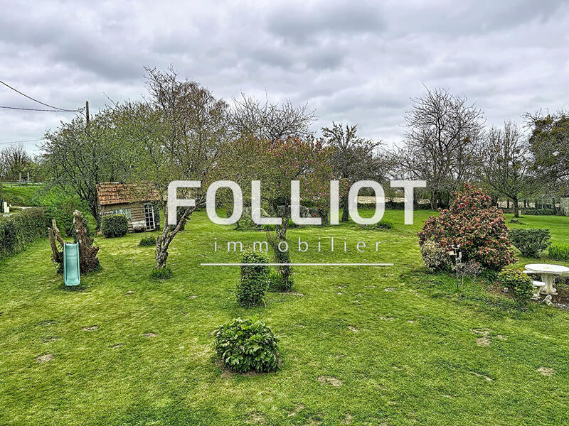 Maison - 240 m² - 10 pièces