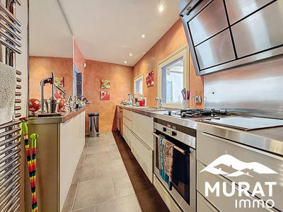 Appartement - 240 m² - 7 pièces