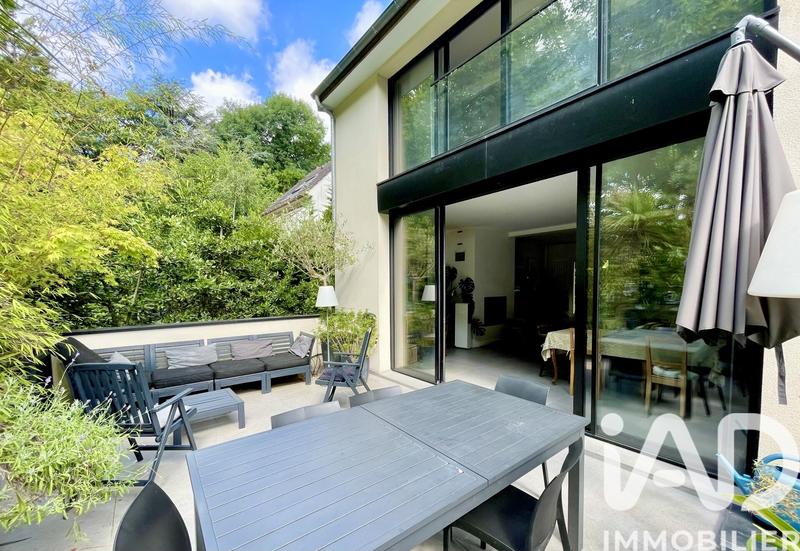 Maison - 195 m² - 7 pièces