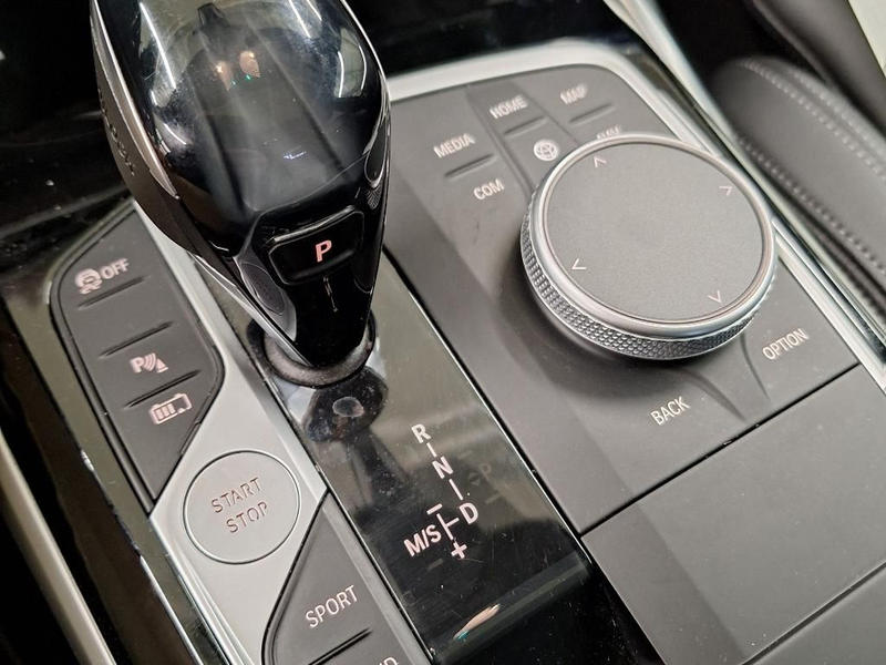 Bmw Série 3 330e Berline Model Sport